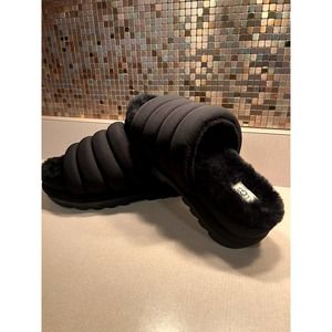 Ugg puft slide sandals, sz 10, New without box, excellent condition